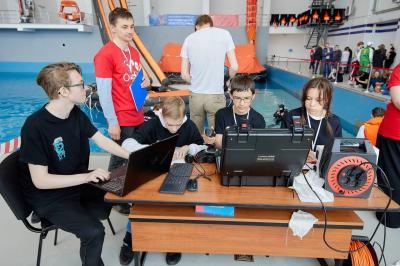 Приморские школьники принесли России победу в Международных соревнованиях по подводной робототехнике